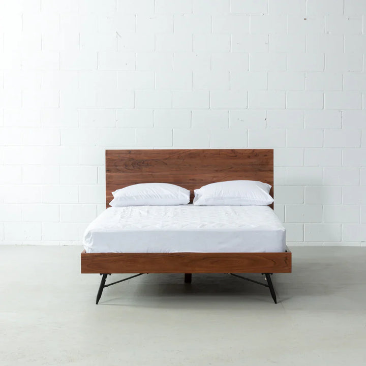 Acacia Bed